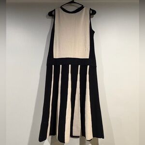 St. John Black and Cream Sleeveless Dress